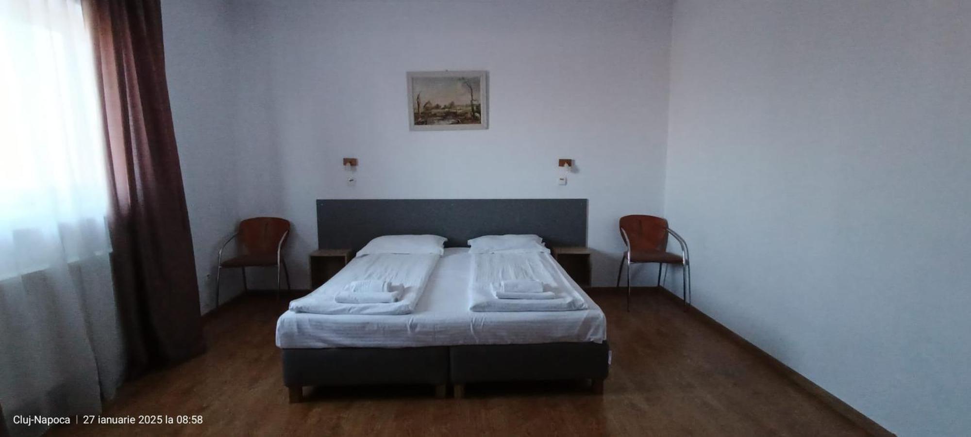 Hotel Liliacul Cluj-Napoca Exteriör bild